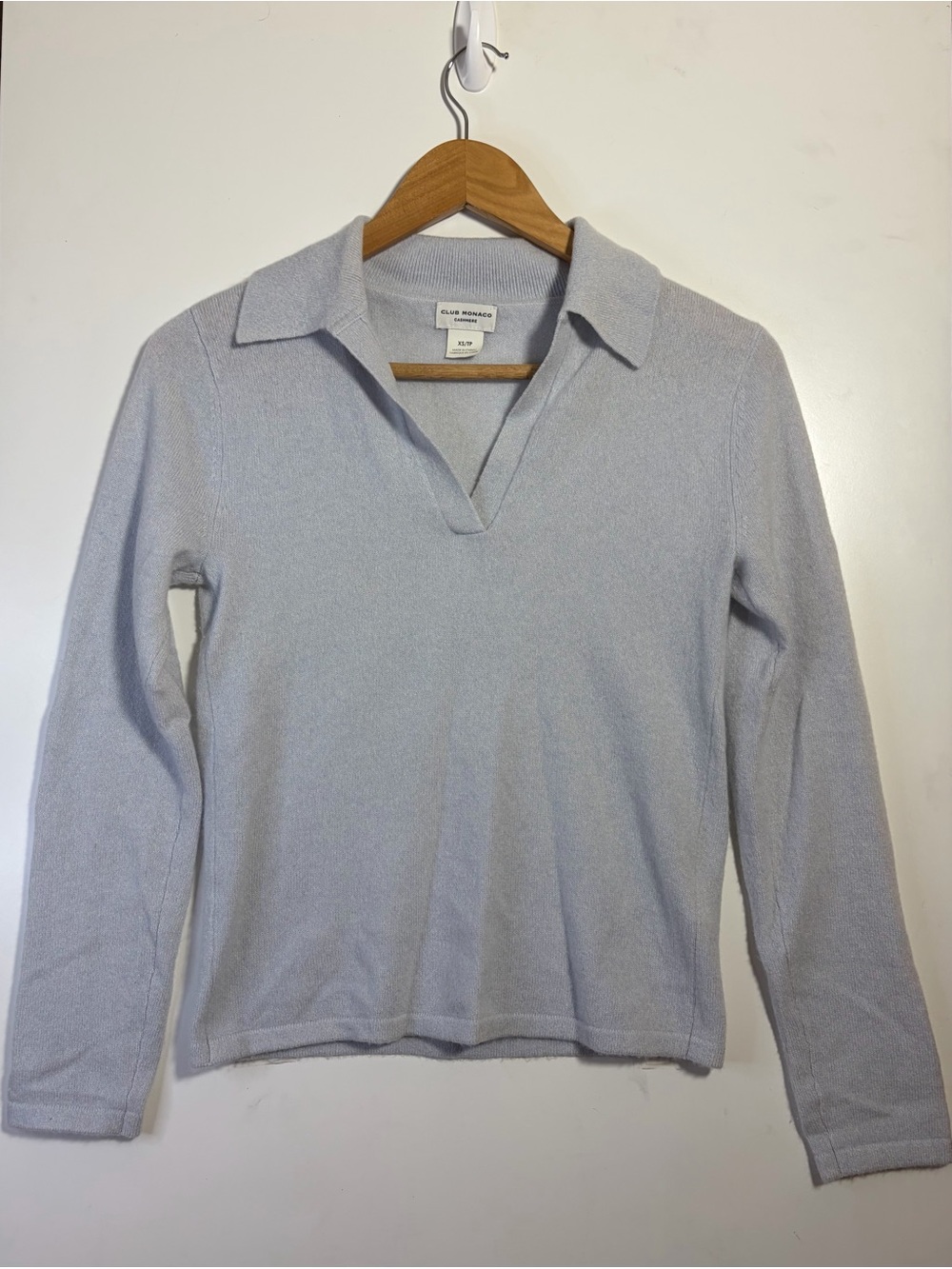 Club Monaco 100% Cashmere Polo Collar Sweater XS Light Grey Quiet Luxury